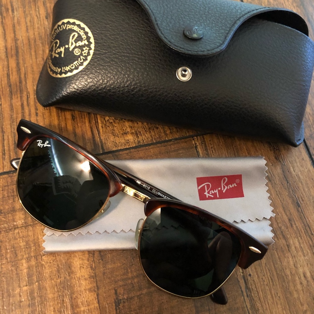 Ray-Ban Clubmaster Sunglasses - Tortoise